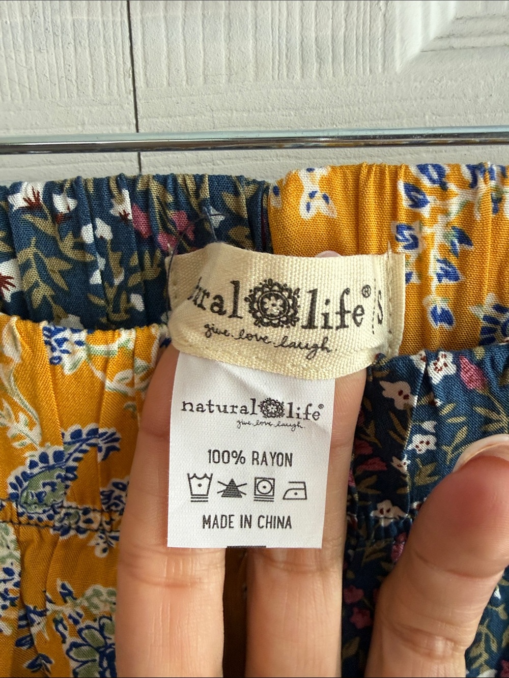 NEW Natural Life Mimi Wide Leg Pants patchwork Floral Mix Small - Picture 4 of 5